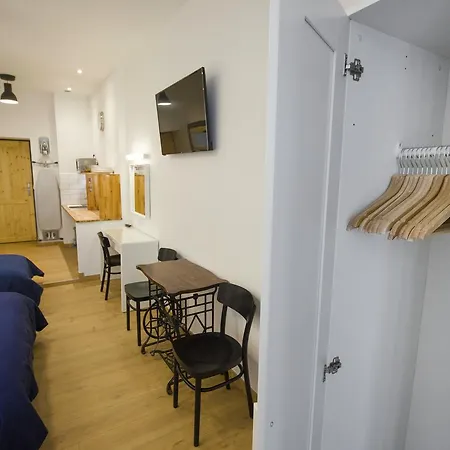 Goscinne Sw. Anny Krasków